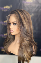 Load image into Gallery viewer, Raquelle