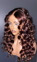 Load image into Gallery viewer, Lynn