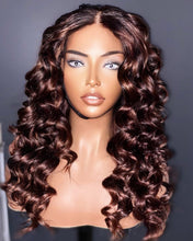 Load image into Gallery viewer, Lynn